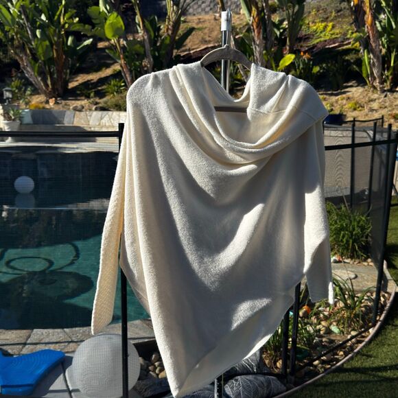 Alpini Knitwear Italian Cream Drape Poncho – Minimalist Cozy Wrap - Picture 3 of 5